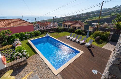 Estrela da Calheta Villa | Villa Casa Das Orquideas by Villa Plus
