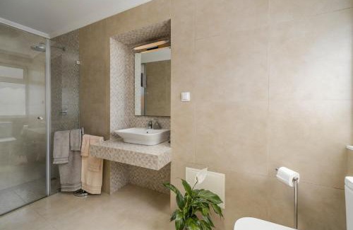 Estrela da Calheta Villa | Villa Casa Das Orquideas by Villa Plus