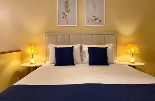 Portal da Ferradura Hotel | Villa Casablanca