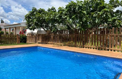 L'Escala House | Villa Casita, New! Pool & Terrace