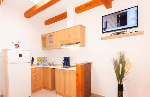 Brnobici Apartment | Villa Castello - Apartment 3, enjoy the sea view from the pool