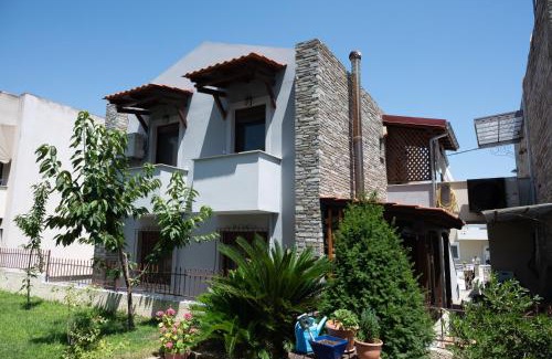 Nea Iraklitsa House | Villa Castello