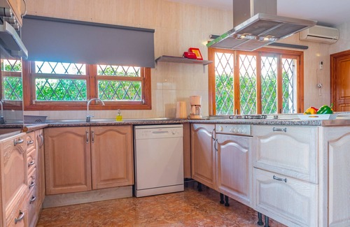 Pont d'Inca Ski Chalet | Villa Caülls for 10 persons with swimming pool and near Palma