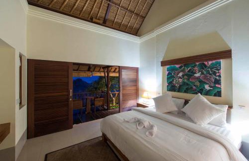 Mushroom Bay Villa | Villa Celagi