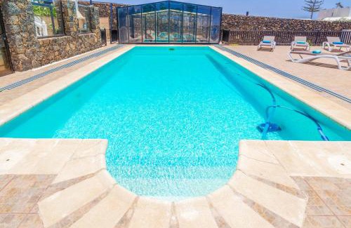 Los Mojones Villa | Villa Cervera