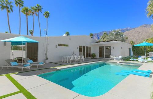 Twin Palms Villa | Villa Chakwella