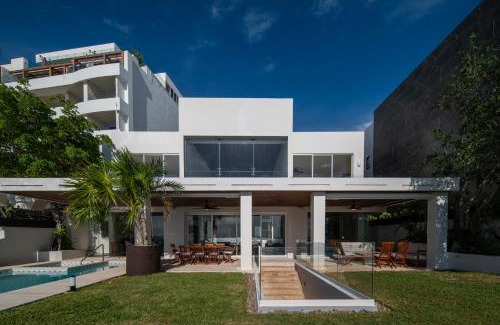 Isla Mujeres Villa | Villa Chan Kah