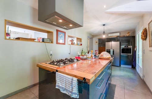 Fontvieille Villa | Villa 'Charmante Avec Piscine' with Private Pool, Wi-Fi and Air Conditioning