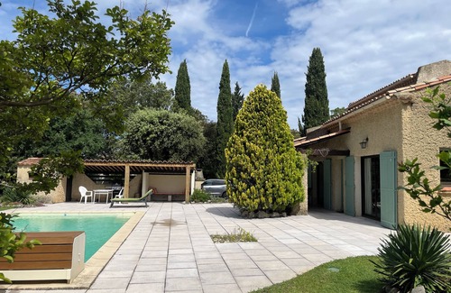 Saint-Siffret House | Villa Clôturée Avec Piscine sur un Terrain de 20 Ares Proche D'uzès Historique