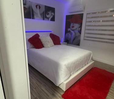 East Little Havana Apartment | Villa Clara Red-Little Havana