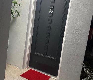 East Little Havana Apartment | Villa Clara Red-Little Havana
