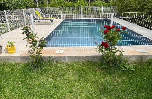 Carpentras House | Villa climatisé avec piscine et jacuzzi