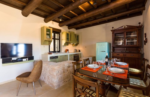 Achlades Villa | Villa complex nearby Rethymno with stunning countryside views!