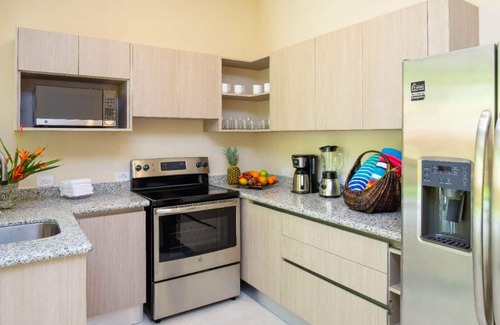 Valle Pura Vida Condo | Villa Congo, RainForest Sanctuary in Manuel Antonio, 2 Bedroom with Huge pool