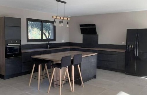 Castillon-du-Gard Villa | Villa Contemporaine en Provence, vue Exceptionnelle sur le Pont du Gard