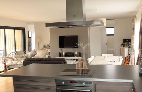 Saint-Morillon Villa | Villa Contemporaine en Bois d