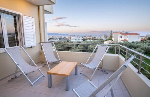 Malevizi Villa | Villa Cool with Private Pool, Mountain & Sea View