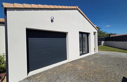 Saint-Jean-de-Monts Villa | Villa Corail: Modern & Private Pool!