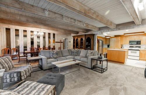 Vail Apartment | Villa Cortina #240 condo