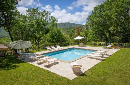 Sassetta Apartment | Villa Cresci con piscina Tuscan villa with pool near Sassetta thermal baths & Bolgheri Wine Route