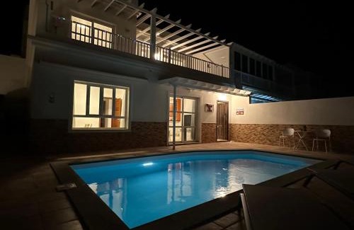 Costa Teguise Villa | Villa Crotos