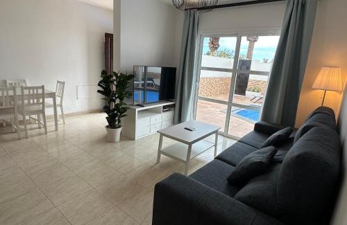 Costa Teguise Villa | Villa Crotos