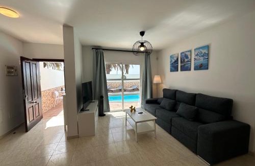 Costa Teguise Villa | Villa Crotos
