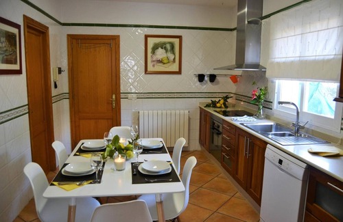 Sa Torre Villa | Villa 'Cunill' with Sea View, Wi-Fi and Air Conditioning