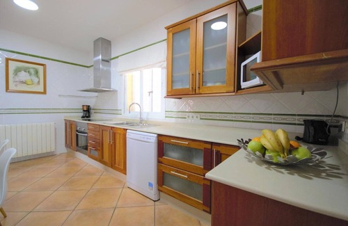 Sa Torre Villa | Villa 'Cunill' with Sea View, Wi-Fi and Air Conditioning