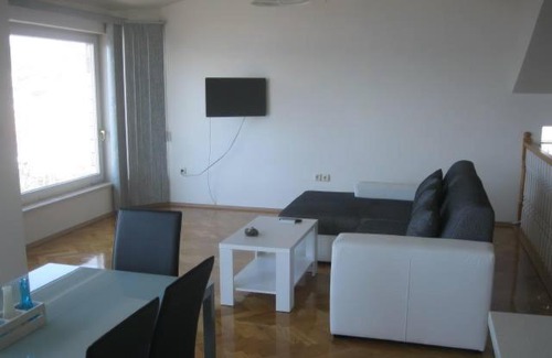 Razanj Apartment | Villa Curkovic