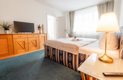 Kuhlungsborn Ost Apartment | Villa Düne mit großer Sonnenterrasse, Kamin, Wlan und Tiefgarage für 2-4 Personen