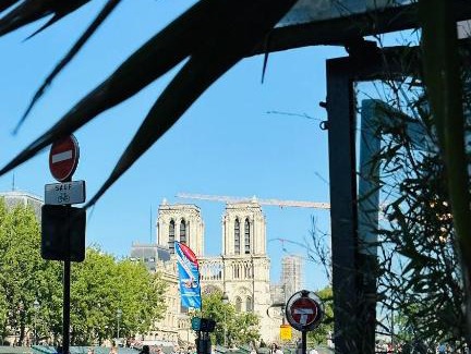 Quartier de la Monnaie Apartment | Villa d'art - Claire