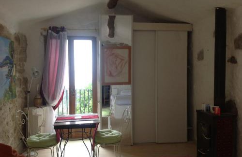 Mortola Superiore Apartment | Villa D'Arte