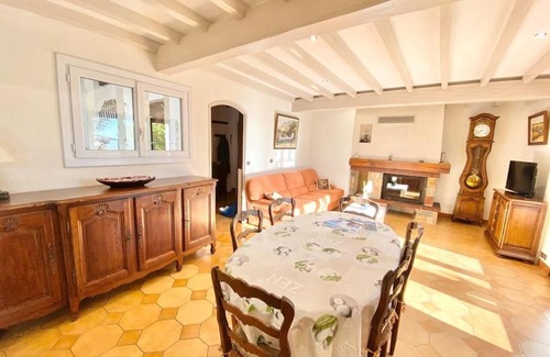 Boulouris-sur-Mer House | Villa DAMALIX front de mer 5 pax Plage