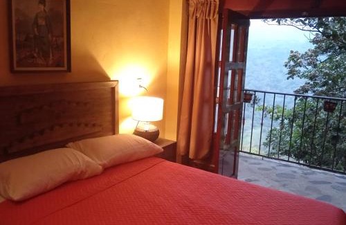 Tianguistenco House | Villa de Asis