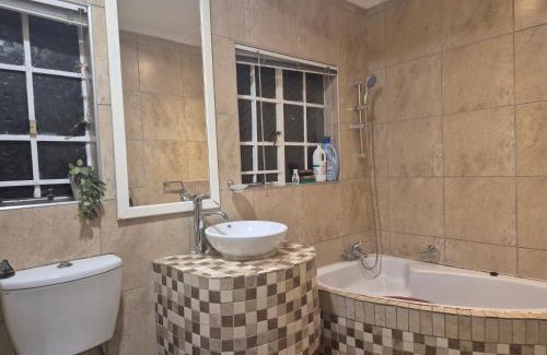 Boksburg House | Villa de Casa