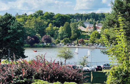 Creutzwald House | Villa de Charme au Bord du Lac de Creutzwald