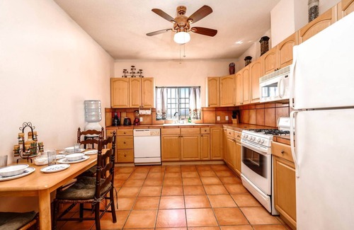 Villas de Las Palmas House | Villa de Las Palmas 3BR Holiday Rental Home
