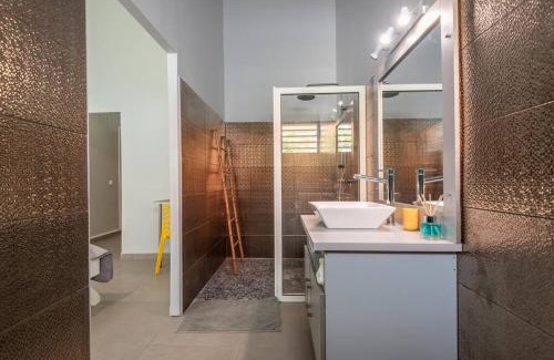 L'Houezel Villa | Villa de Standing avec piscine au Gosier