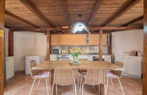 La Maddalena Villa | Villa degli archi