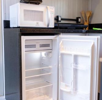Ahu Apartment | Villa Dei Colori Studio 2 com Wi-Fi prático e moderno tudo novo
