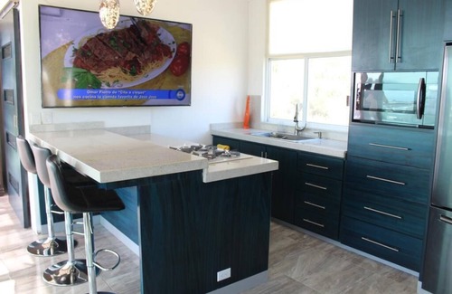 Libertad Condo | Villa del Cielo. Penthouse 1BDR con vista a la Marina Cabo San Lucas.Relájate!
