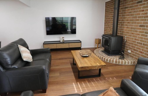 Myola House | Villa Del Mar