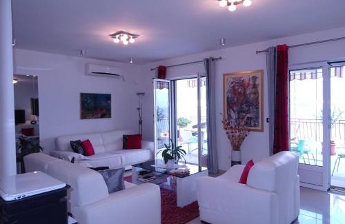 Igalo House | Villa del Mar