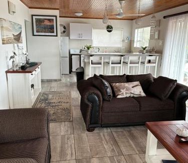 Margate Apartment | Villa Del Sol unit 13