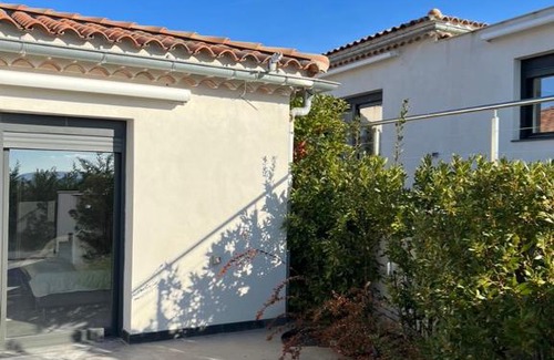 Bedoin Villa | Villa Design