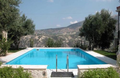 Archanes Villa | Villa Despoina at Château de Lapeyrouse