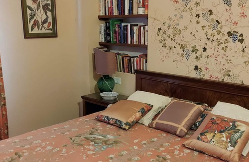 Marciano della Chiana Villa | "Villa di Elisabeth" with Pool & Wi-Fi