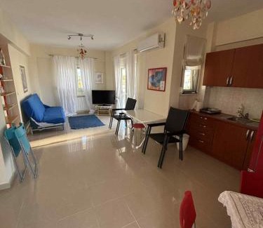 Paralia Dionysiou Apartment | Villa Dina