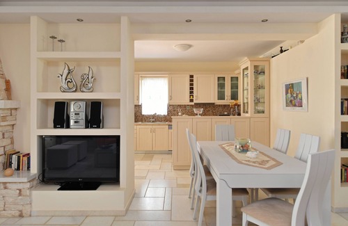 Aliki Villa | Villa Dionysos - villa with sea view,outdoor pool,bar and barbecue!